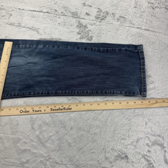 Lucky Brand Jeans Mens 32x32 Blue 221 Straight Denim Zip Fly Classic Medium Wash - Picture 7 of 8